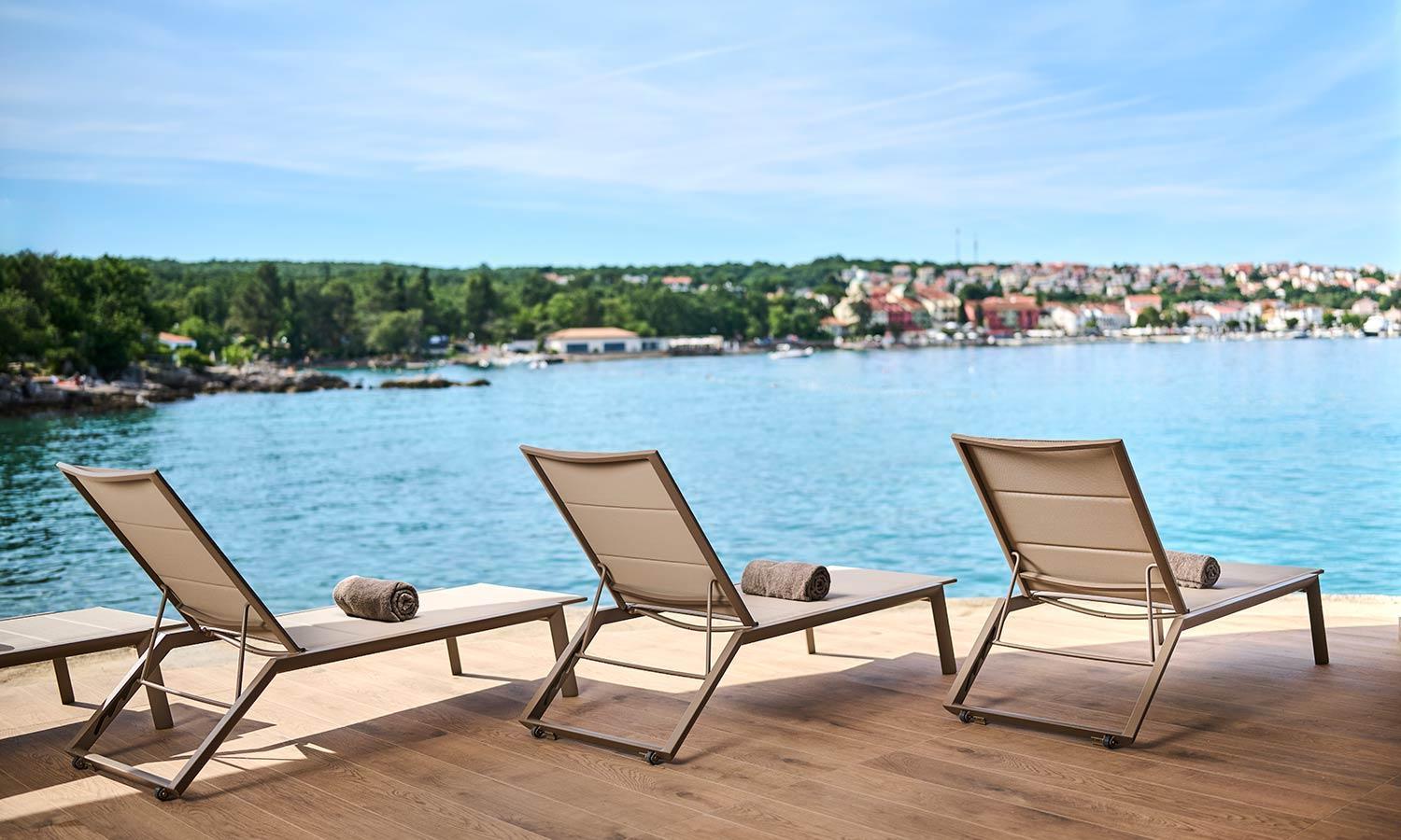 Aminess Style Glamping Villas & Holiday Homes Atea Njivice Exterior photo View of the town of Krk